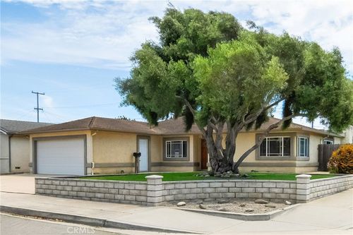1020 W Cherry Ave, Lompoc, CA, 93436-3906 | Card Image