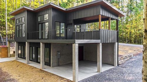 203 Golden Creek Rdg, Union Mills, NC, 28167-7001 | Card Image