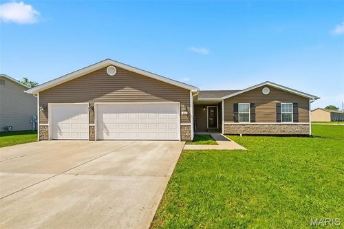 411 Edwin Dr, Dupo, IL, 62239-1252 | Card Image