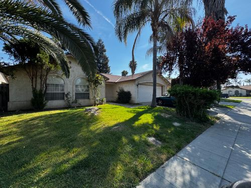 435 Blueridge Drive, Madera, CA, 93637 | Card Image