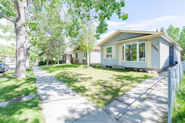 8003 Ranchview Drive Nw, House other with 4 bedrooms, 3 bathrooms and 3 parking in Calgary AB | Image 4