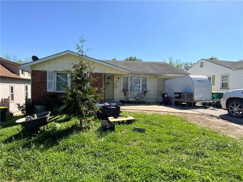 3171 Cleveland Ave, Kansas City, KS, 66104-4245 | Card Image