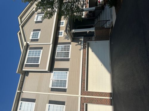 1863 Indian Hill Ln, Aurora, IL, 60503-3651 | Card Image