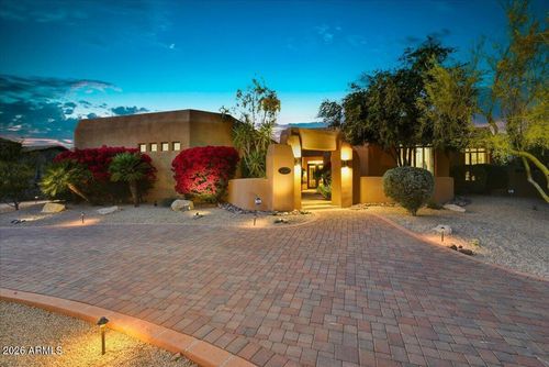 8290 E Via Del Sol Dr, Scottsdale, AZ, 85255-4922 | Card Image