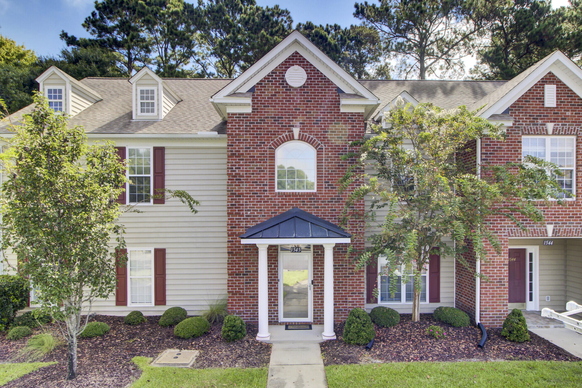 Oxborough Cir, Mount Pleasant, SC 29466