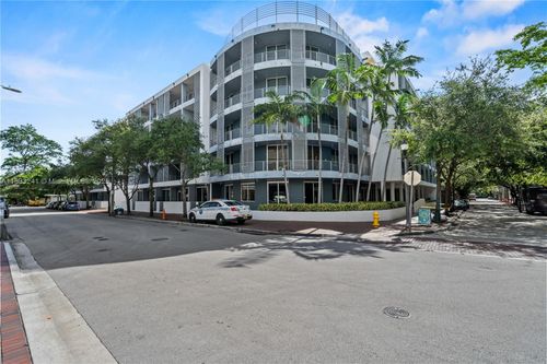 apt-310-3339 Virginia St, Miami, FL, 33133-6038 | Card Image