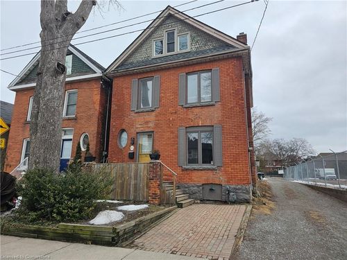 63 New St, Hamilton, ON, L8P4J7 | Card Image