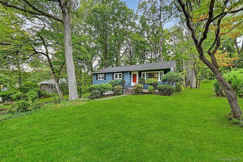 4 Wood Ter, Newburgh, NY, 12550-2024 | Card Image