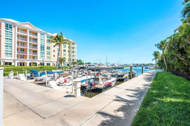 APT-201 - 804 E Windward Way, Condo with 3 bedrooms, 2 bathrooms and null parking in Lantana FL | Image 27