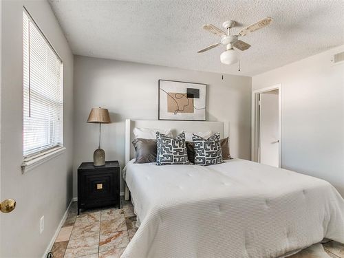 1844 Sunrise Dr, Moore, OK, 73160-3511 | Card Image