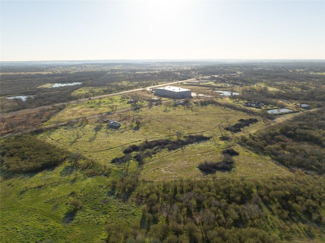 2095 Bridal Path Rd, House other with 1 bedrooms, 1 bathrooms and 100 parking in Luling TX | Image 16