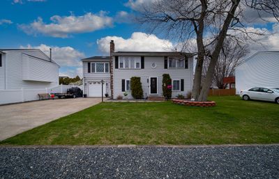 27 Scranton Avenue, House other with 3 bedrooms, 2 bathrooms and 5 parking in Warwick RI | Image 2