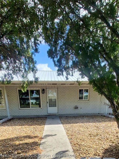 1003 Walnut St, Avon Park, FL, 33825-3362 | Card Image