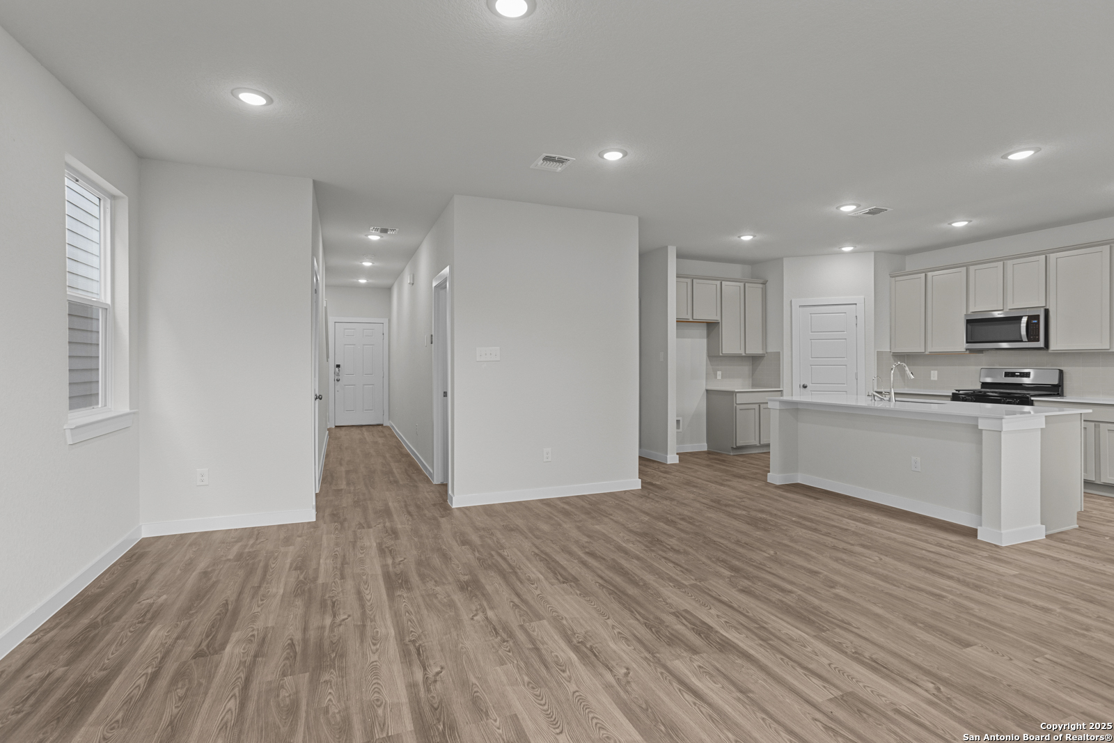 Residential in Leon Valley 4