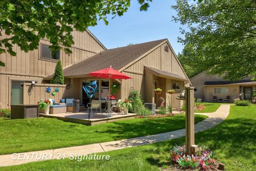 2353 Bay Woods Ct, Bay City, MI, 48706-9347 | Card Image