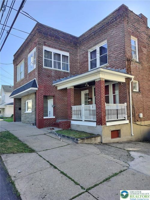 1-141 Grove St, Wilkes Barre, PA, 18702-4838 | Card Image