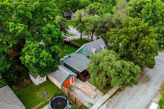 906 S Independence St, House other with 3 bedrooms, 2 bathrooms and null parking in Harrisonville MO | Image 51