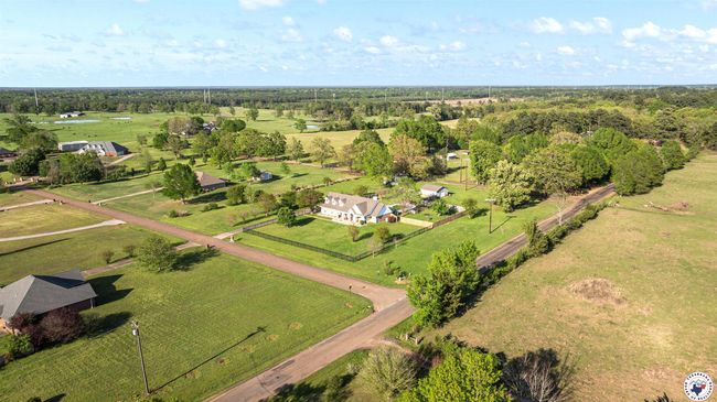 2 Tyler Ln, House other with 3 bedrooms, 2 bathrooms and null parking in Hooks TX | Image 28