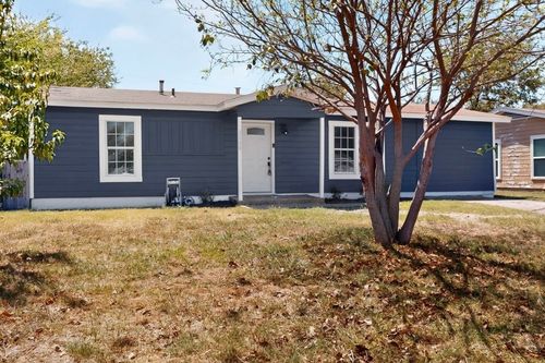5586 Pinson St, Fort Worth, TX, 76119-1723 | Card Image