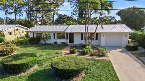 1341 Se Starfish Ln, Stuart, FL, 34996-4113 | Card Image