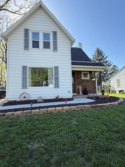 420 S Winnebago St, Caledonia, MN, 55921-1653 | Card Image