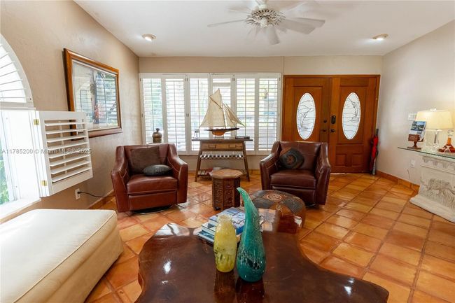 8001 Sw 133 Rd St, House other with 3 bedrooms, 3 bathrooms and null parking in Pinecrest FL | Image 24