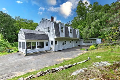 8 Whippoorwill Ln, Bethany, CT, 06524-3422 | Card Image