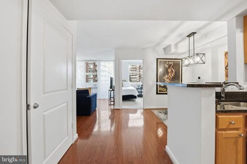 apt-322-880 N Pollard St, ARLINGTON, VA, 22203-1743 | Card Image