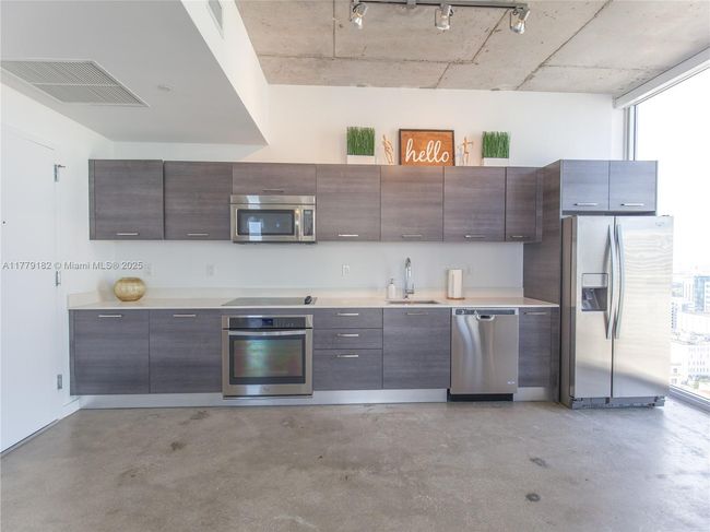 APT-2802 - 151 Se 1 St St, Condo with 1 bedrooms, 1 bathrooms and null parking in Miami FL | Image 16