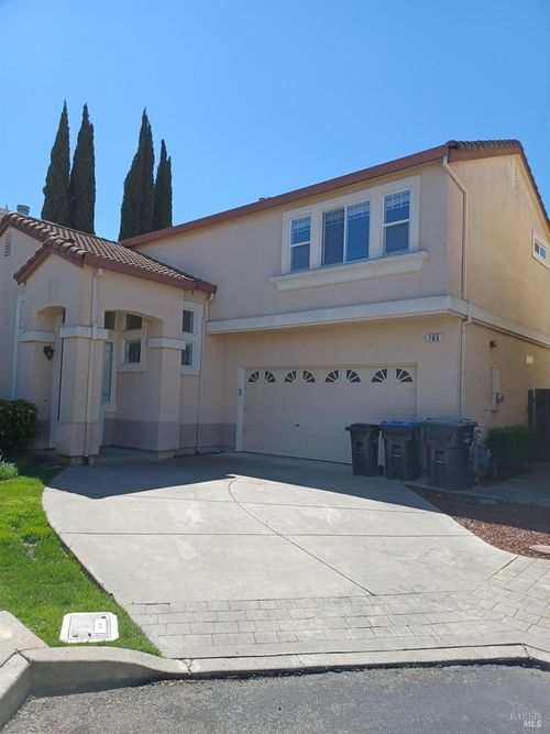 705 Crawdad Ct, Fairfield, CA, 94533-8814 | Card Image