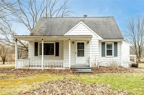 67 George Junior Rd, Grove City, PA, 16127-4219 | Card Image