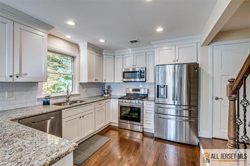 88 Church Ln, North Brunswick, NJ, 08902-9630 | Card Image