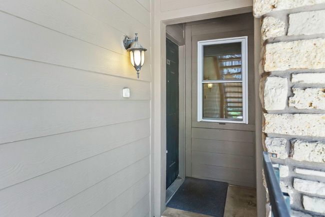 Door Front | Image 13