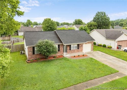 421 Reba Jackson Dr, Jeffersonville, IN, 47130-8579 | Card Image