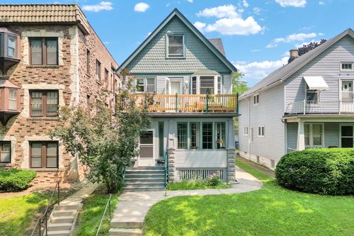 3354 N Cambridge Ave, Milwaukee, WI, 53211-3027 | Card Image
