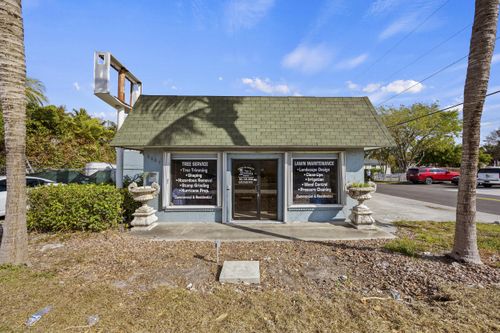 3085 2nd Ave N, Palm Springs, FL, 33461-3615 | Card Image