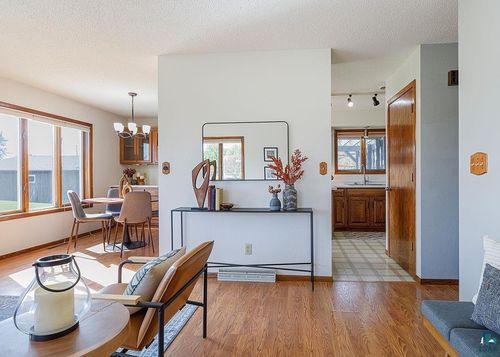 3217 Cumming Ave, Superior, WI, 54880-5531 | Card Image