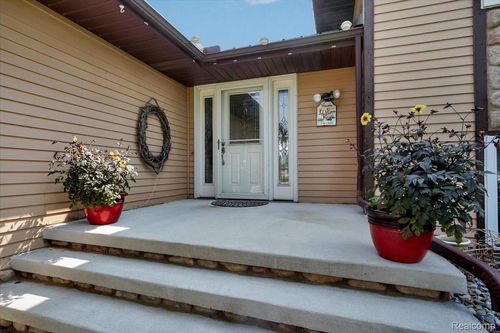 4691 Franklin St, Ubly, MI, 48475-8821 | Card Image