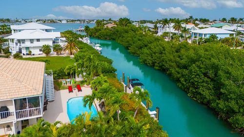 220 15th Cir, Key Colony Beach, FL, 33051 | Card Image