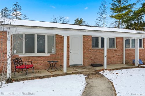 12 Iota Pl, Saginaw, MI, 48638-5978 | Card Image