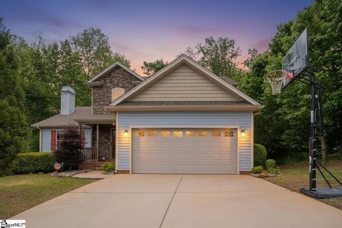 520 Abberly Ln, Boiling Springs, SC, 29316-6248 | Card Image