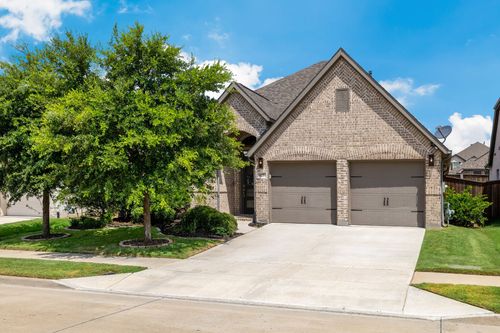 827 Esk Ave, Celina, TX, 75009-6316 | Card Image