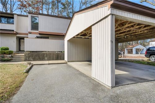 11 Spring W, Williamsburg, VA, 23188-1626 | Card Image