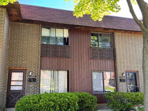 6266 W Port Ave, Milwaukee, WI, 53223-4120 | Card Image