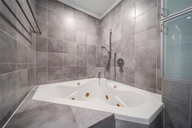 2632 Se 10 Th Ct, House other with 3 bedrooms, 2 bathrooms and null parking in Pompano Beach FL | Image 39