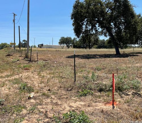 21272 Fm 471 S, Natalia, TX, 78059-2440 | Card Image