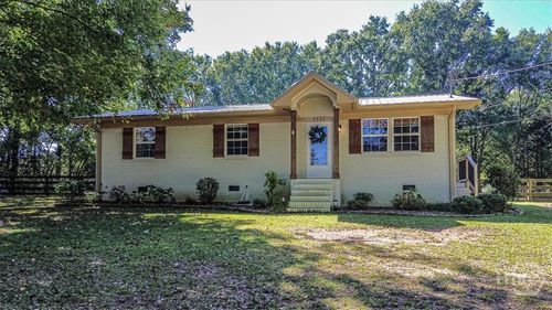 1521 Aiken Rd, Bogart, GA, 30622-1936 | Card Image