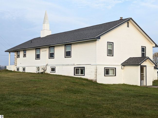 320 N State St, Home with 0 bedrooms, 0 bathrooms and 20 parking in Twining MI | Image 7