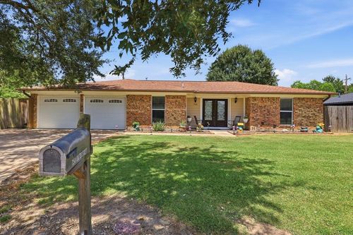 750 Cactus St, Bridge City, TX, 77611-3306 | Card Image