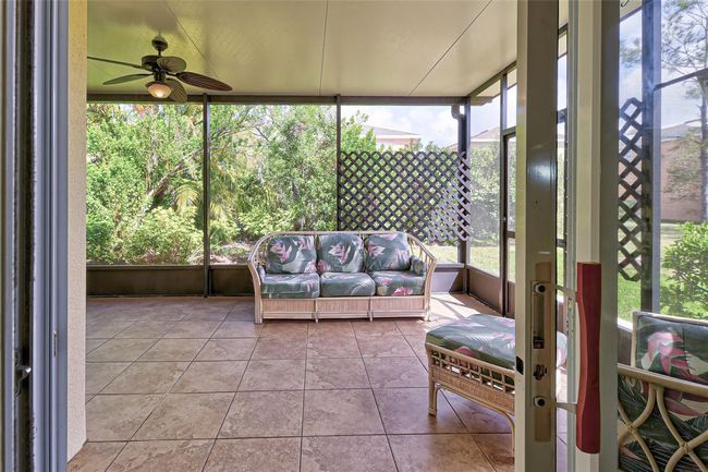 Spacious screened in Lanai | Image 26